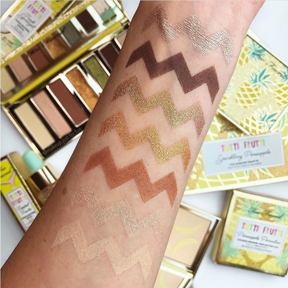 Too Faced Tutti Frutti Sparkling Pineapple Eyeshadow Palette - Picture 4 of 13